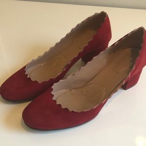 Chloe scalloped heels in merlot